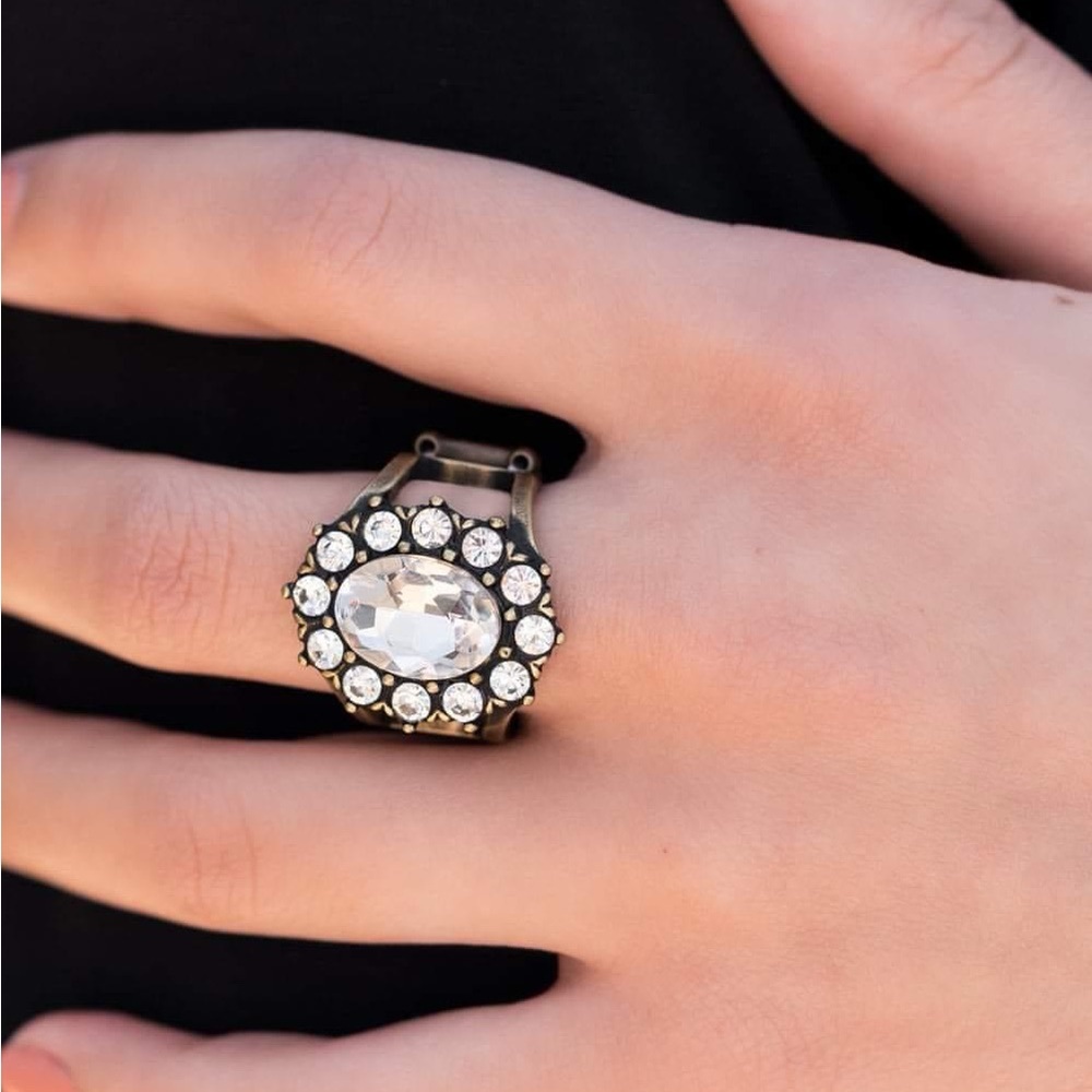 Elegant Bronze Crystal Ring